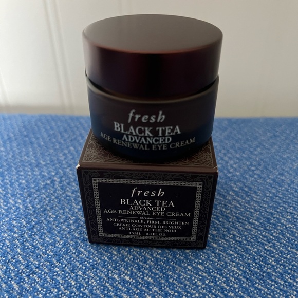 Fresh Black Tea Advanced Age Renewal Eye Cream - Picture 1 of 5
